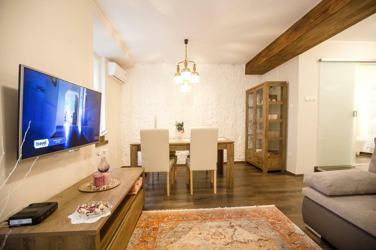 מריבור Romantic Apartments Sweet Baci מראה חיצוני תמונה